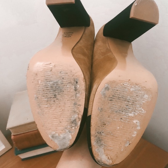 Balzac Paris Pumps - Picture 3 of 3